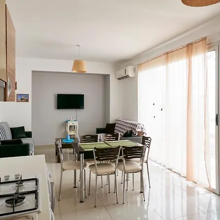 Sel X Apartment